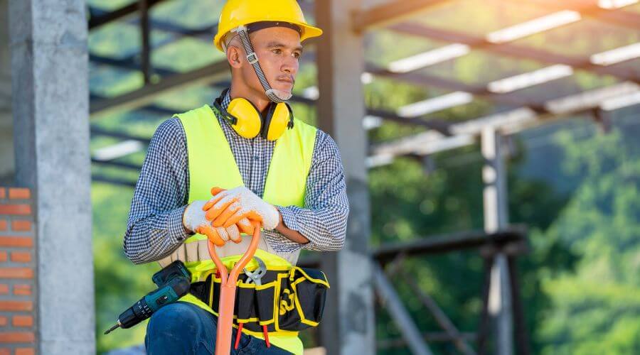 Professional gutter cleaning in Glenshaw, PA